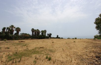 Resale - Plot - Residential Plot - Estepona - Estepona Centro