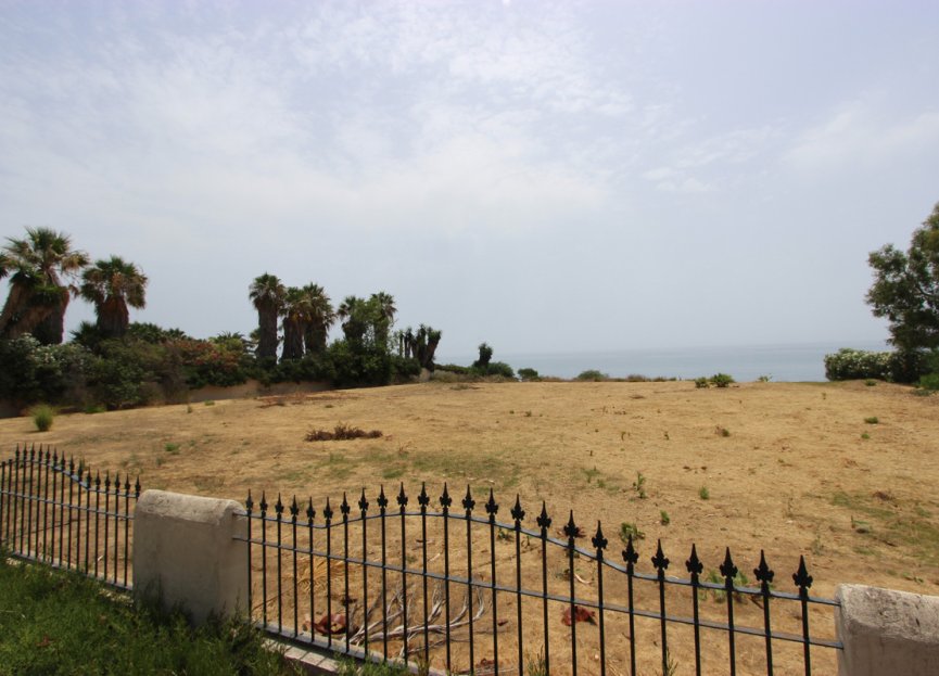 Resale - Plot - Residential Plot - Estepona - Estepona Centro