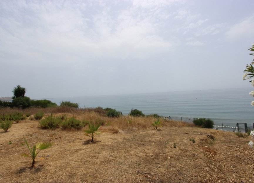 Resale - Plot - Residential Plot - Estepona - Estepona Centro