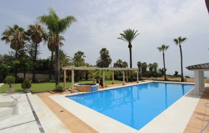 Resale - Plot - Residential Plot - Estepona - Estepona Centro