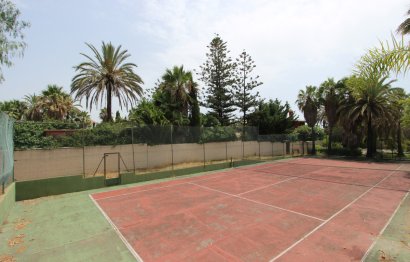 Resale - Plot - Residential Plot - Estepona - Estepona Centro