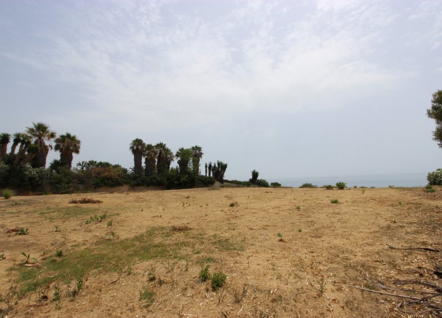 Resale - Plot - Residential Plot - Estepona - Estepona Centro