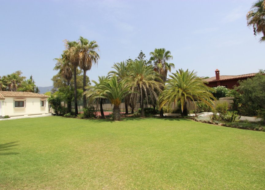 Resale - Plot - Residential Plot - Estepona - Estepona Centro