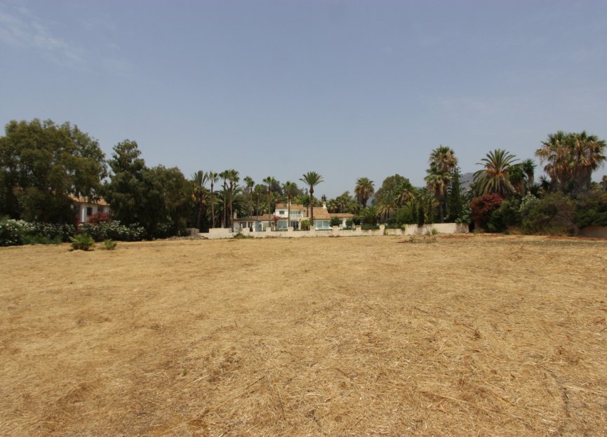 Resale - Plot - Residential Plot - Estepona - Estepona Centro