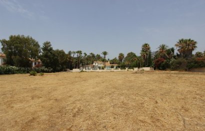 Resale - Plot - Residential Plot - Estepona - Estepona Centro