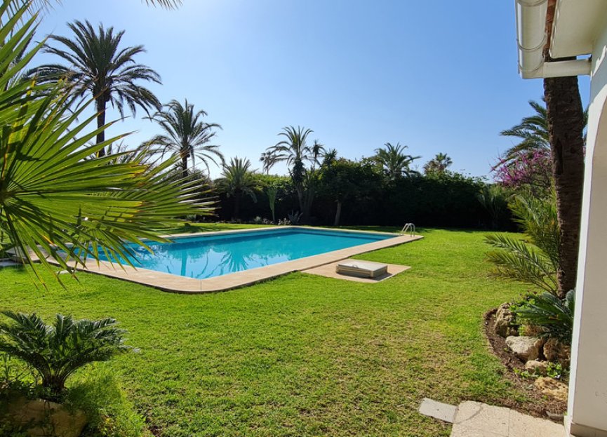 Resale - House - Detached Villa - Mijas - La Cala De Mijas