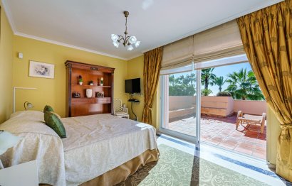 Resale - House - Detached Villa - Estepona - Benamara