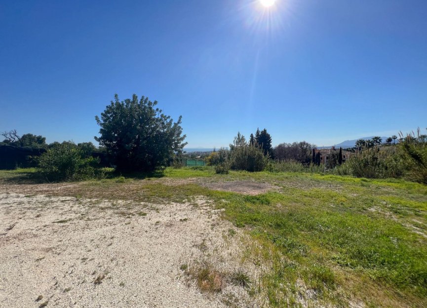 Resale - Plot - Land - Marbella - Sierra Blanca