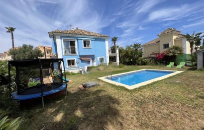 Resale - House - Detached Villa - Manilva - La Duquesa