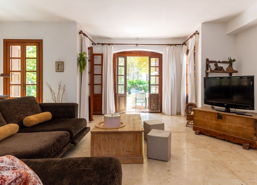 Resale - House - Semi-Detached House - Estepona - Estepona Centro