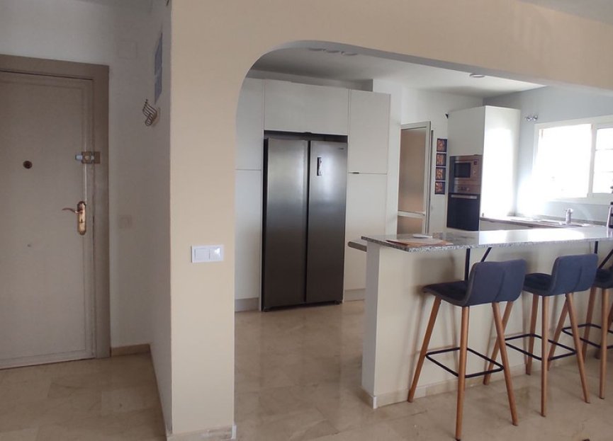 Resale - Apartment - Middle Floor Apartment - Fuengirola - Fuengirola Centro