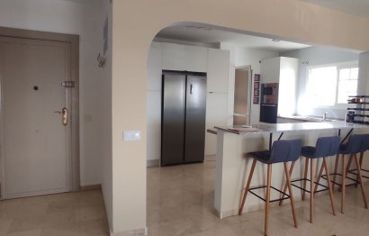 Resale - Apartment - Middle Floor Apartment - Fuengirola - Fuengirola Centro