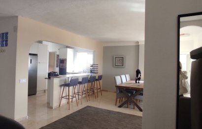 Resale - Apartment - Middle Floor Apartment - Fuengirola - Fuengirola Centro