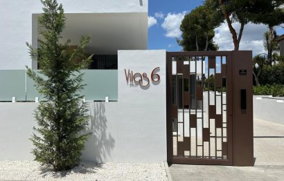 Resale - House - Semi-Detached House - Marbella - Nueva Andalucia