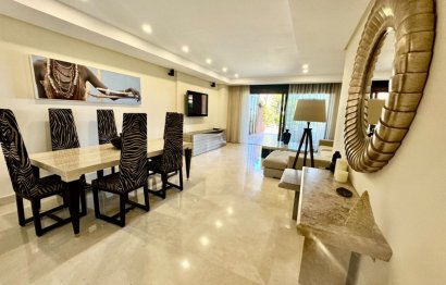 Resale - Apartment - Ground Floor Apartment - Marbella - Puerto Banús