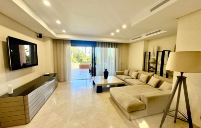 Resale - Apartment - Ground Floor Apartment - Marbella - Puerto Banús