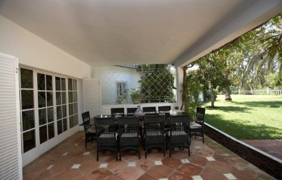 Resale - House - Detached Villa - Marbella - Guadalmina Baja