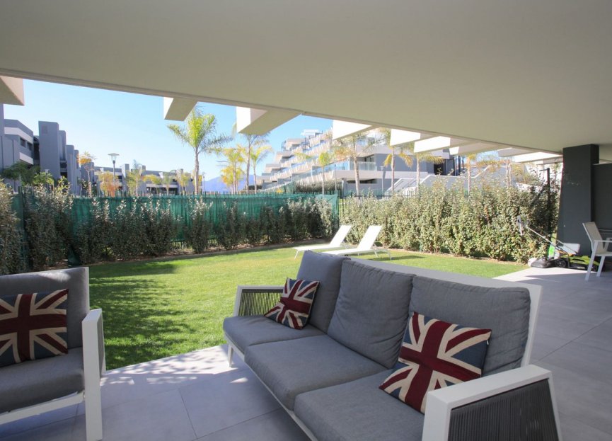 Resale - Apartment - Ground Floor Apartment - Estepona - Selwo