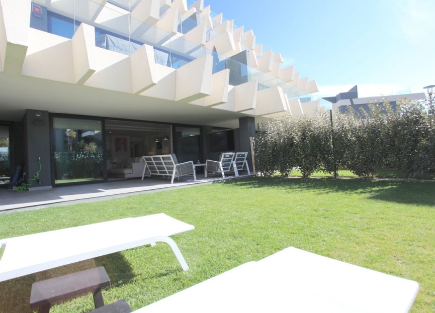 Resale - Apartment - Ground Floor Apartment - Estepona - Selwo