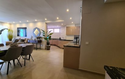 Resale - Apartment - Middle Floor Apartment - Benalmádena - Benalmadena Costa