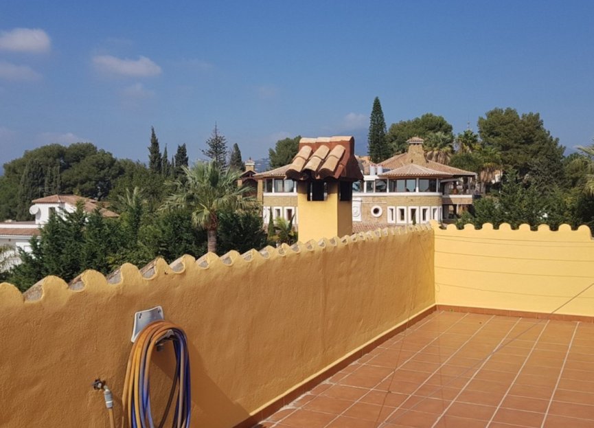 Resale - House - Detached Villa - Marbella - Nueva Andalucia