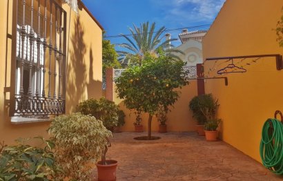 Resale - House - Detached Villa - Marbella - Nueva Andalucia