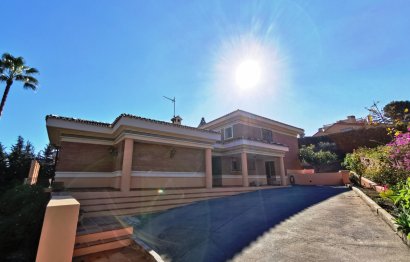 Resale - House - Detached Villa - Torremolinos