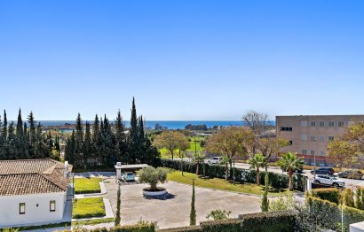 Resale - House - Detached Villa - Estepona - Cancelada