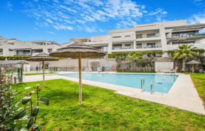 Resale - Apartment - Middle Floor Apartment - Estepona - Selwo