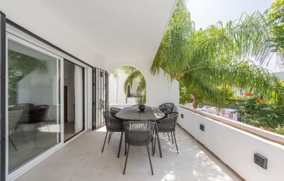 Resale - Apartment - Penthouse - Marbella - Nueva Andalucia