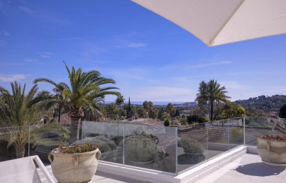 Resale - House - Detached Villa - Marbella - Nueva Andalucia