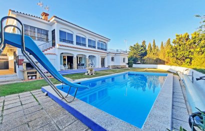 Resale - House - Detached Villa - Benalmádena - Benalmadena Costa