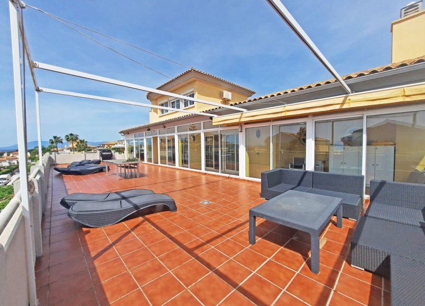 Resale - Apartment - Penthouse - Marbella - Cabopino