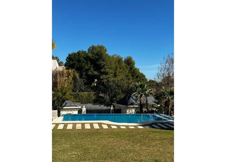 Resale - House - Detached Villa - Marbella - The Golden Mile