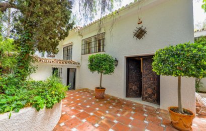 Resale - House - Detached Villa - Marbella - Marbella Centro