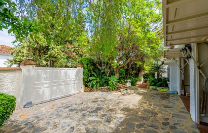 Resale - House - Detached Villa - Marbella - Marbella Centro