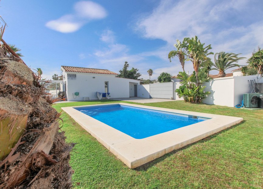 Resale - House - Detached Villa - Estepona - New Golden Mile