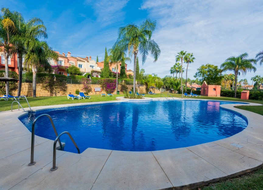 Resale - House - Townhouse - Marbella - Nueva Andalucia