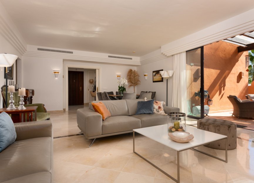 Resale - Apartment - Penthouse - Marbella - Nueva Andalucia