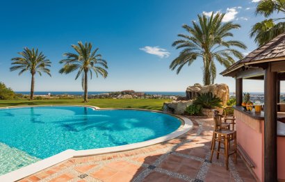 Resale - House - Detached Villa - Marbella - Nueva Andalucia