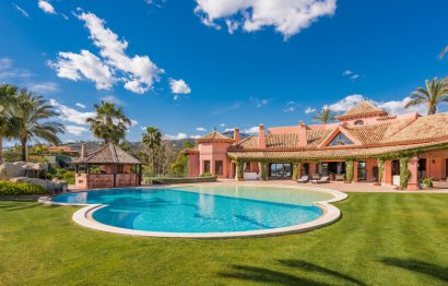 Resale - House - Detached Villa - Marbella - Nueva Andalucia