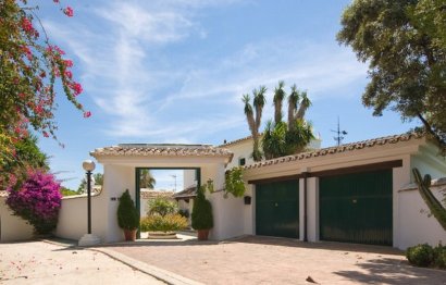 Resale - House - Finca - Cortijo - Benalmádena - Benalmadena Costa