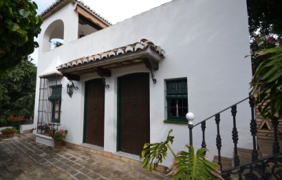 Resale - House - Finca - Cortijo - Benalmádena - Benalmadena Costa