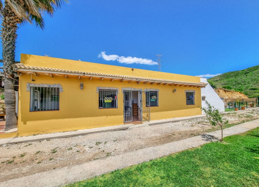 Resale - House - Finca - Cortijo - Casares - Casares Centro