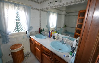 Resale - House - Detached Villa - Benalmádena - Benalmadena Costa