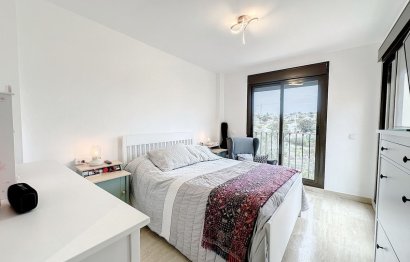 Resale - Apartment - Penthouse Duplex - Estepona - Estepona Centro