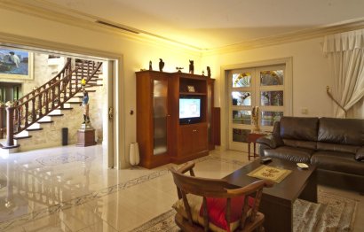 Resale - House - Detached Villa - Marbella - Puerto Banús