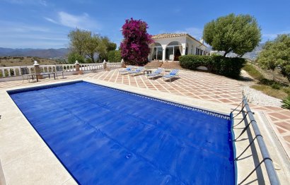 Resale - House - Detached Villa - Mijas - La Cala De Mijas