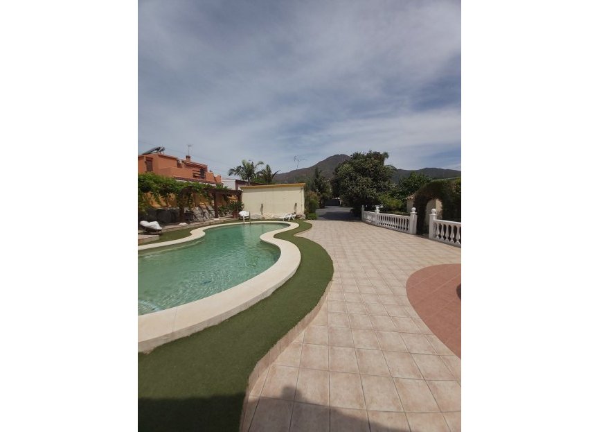 Resale - House - Finca - Cortijo - Estepona - Estepona Centro