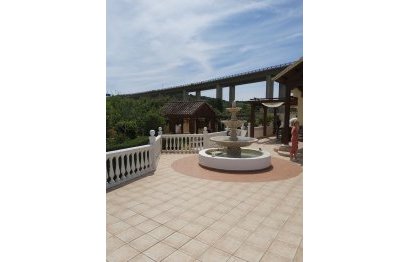 Resale - House - Finca - Cortijo - Estepona - Estepona Centro